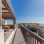 In Mit Moeblierter Terrasse Und Meerblick By Interhome *
